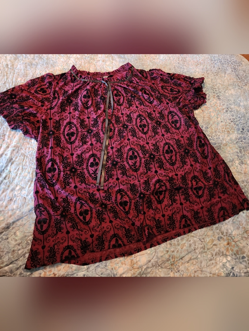 Plus-Sizw Womens Maroon Paisley Tie-Neck Short Sleeve Top